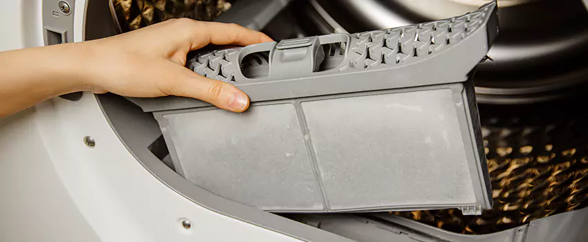 Signs Of A Clogged Dryer Lint Trap in Waukesha, Wisconsin